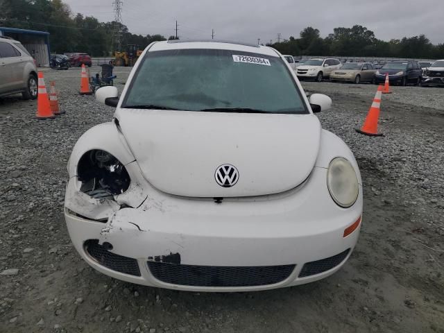 2010 Volkswagen New Beetle