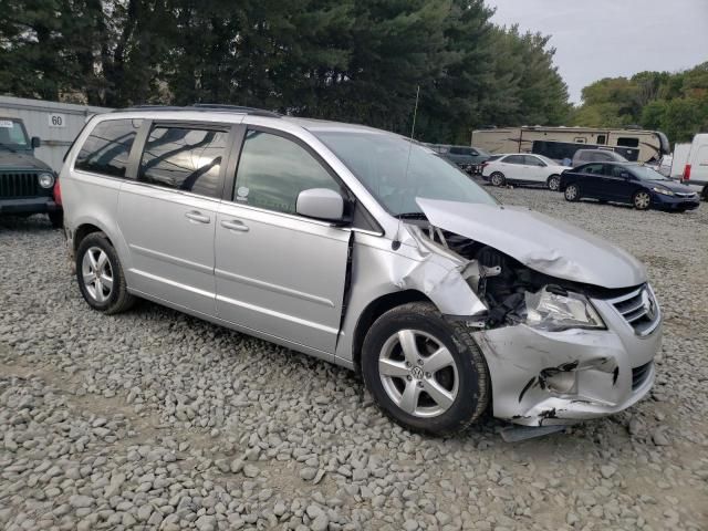 2009 Volkswagen Routan SE