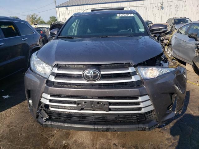 2019 Toyota Highlander SE