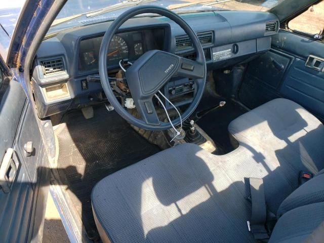 1987 Toyota Pickup RN64 DLX