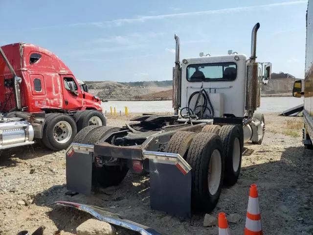 2005 Peterbilt 378