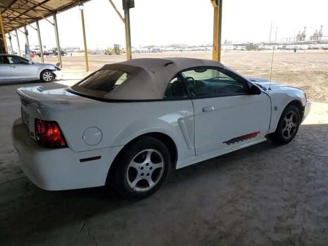 2004 Ford Mustang