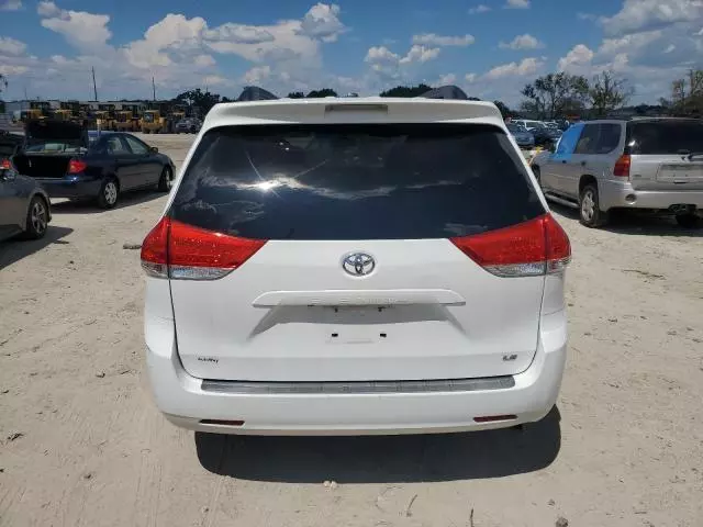 2012 Toyota Sienna LE