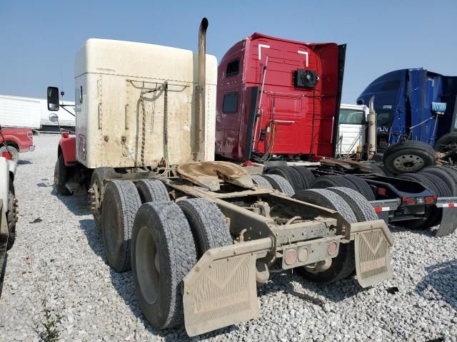 2001 Kenworth Construction T800