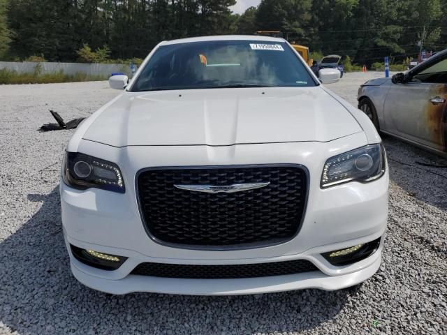 2018 Chrysler 300 S