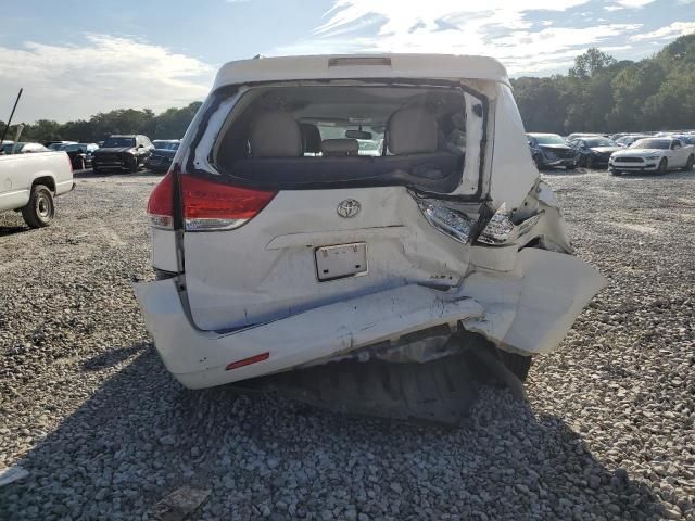 2012 Toyota Sienna LE