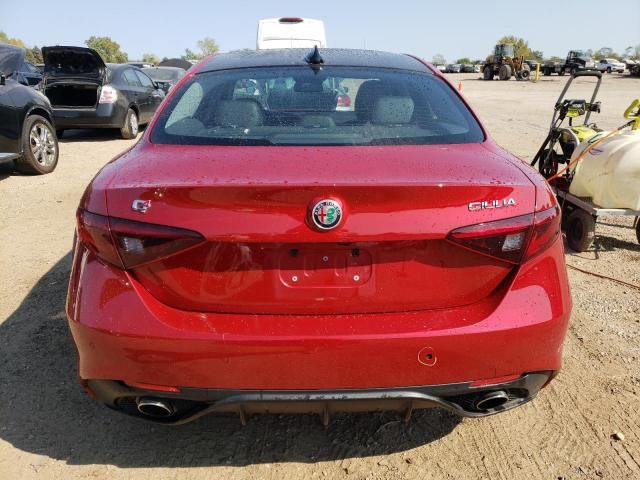 2017 Alfa Romeo Giulia TI Q4