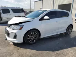 Carros salvage para piezas a la venta en subasta: 2020 Chevrolet Sonic LT