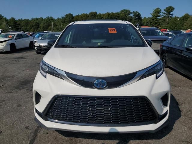 2021 Toyota Sienna XSE