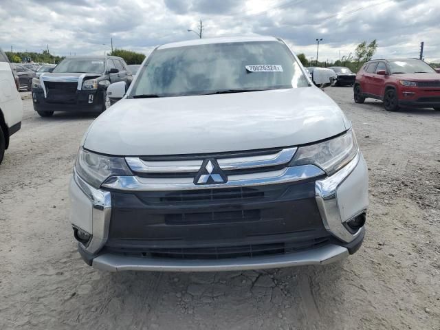 2017 Mitsubishi Outlander SE