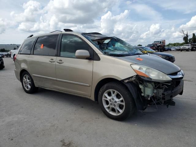 2006 Toyota Sienna XLE