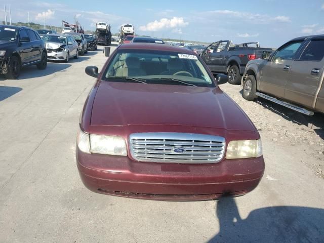 2004 Ford Crown Victoria