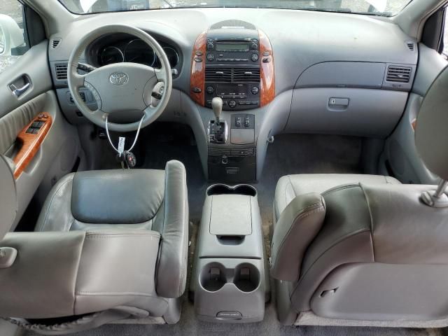 2006 Toyota Sienna XLE