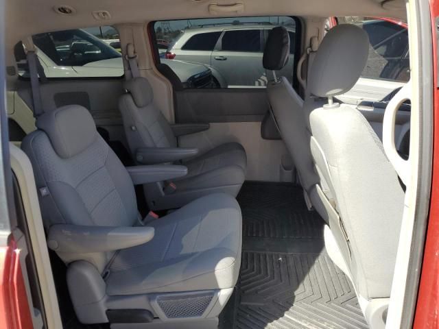 2008 Chrysler Town & Country LX