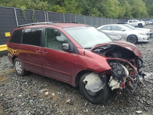 2006 Toyota Sienna CE