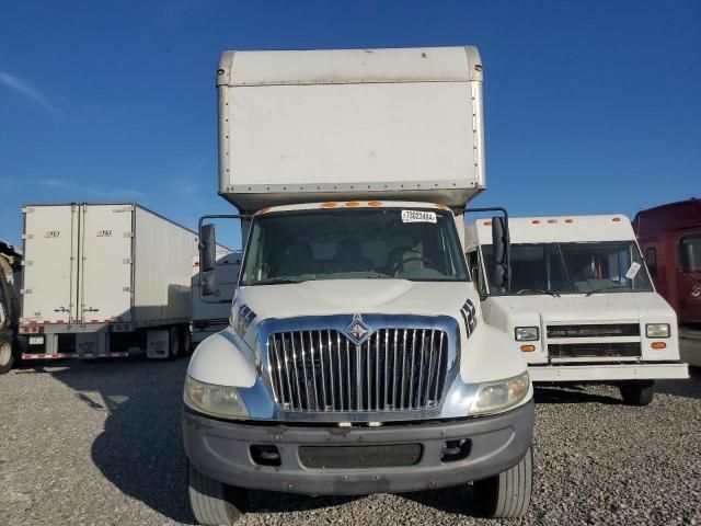 2002 International 4000 4300