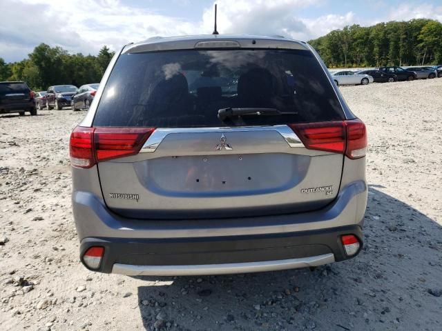 2016 Mitsubishi Outlander SE