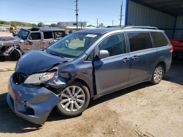 2014 Toyota Sienna LE