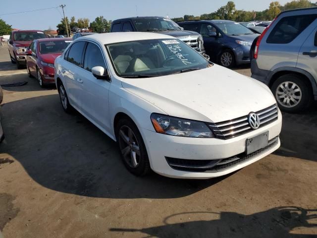 2014 Volkswagen Passat SE