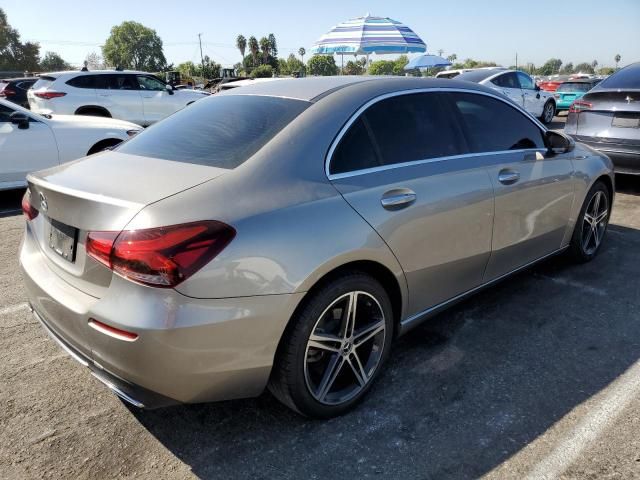 2019 Mercedes-Benz A 220