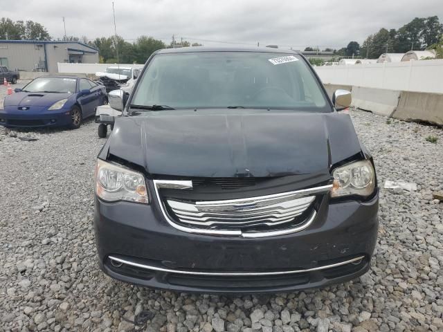 2014 Chrysler Town & Country Touring L