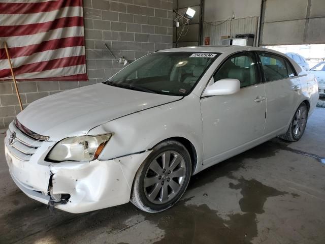 2005 Toyota Avalon XL