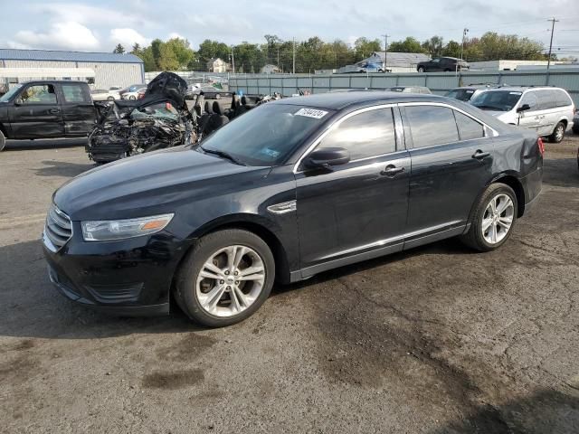 2018 Ford Taurus SE