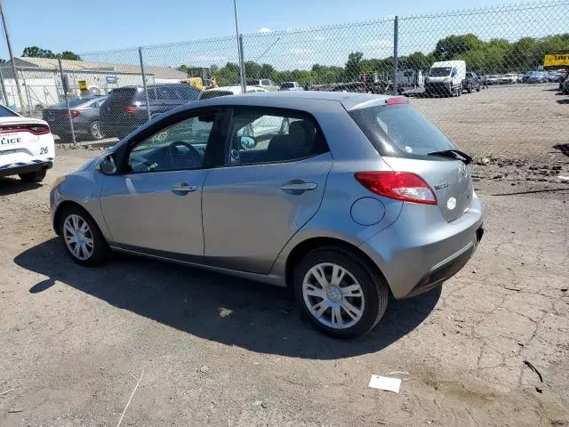 2014 Mazda 2 Sport