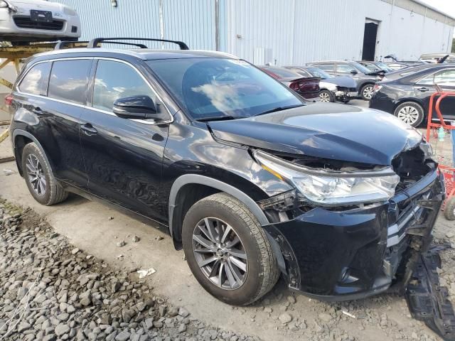 2018 Toyota Highlander SE