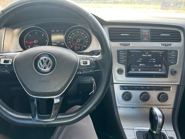 2015 Volkswagen Golf TDI