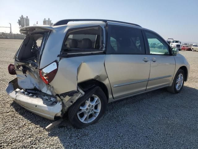 2005 Toyota Sienna XLE