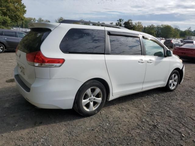 2011 Toyota Sienna LE