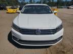 2017 Volkswagen Passat SEL Premium