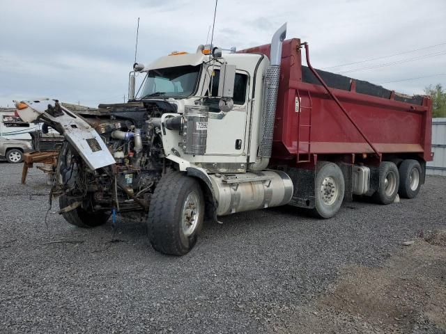 2017 Kenworth Construction T800