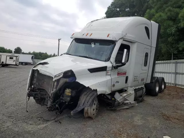 2024 Freightliner Cascadia 126