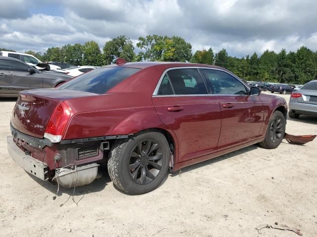 2016 Chrysler 300 Limited