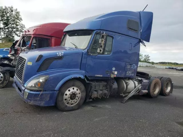 2015 Volvo VN VNL