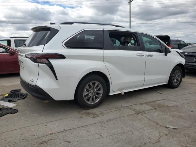 2023 Toyota Sienna XLE