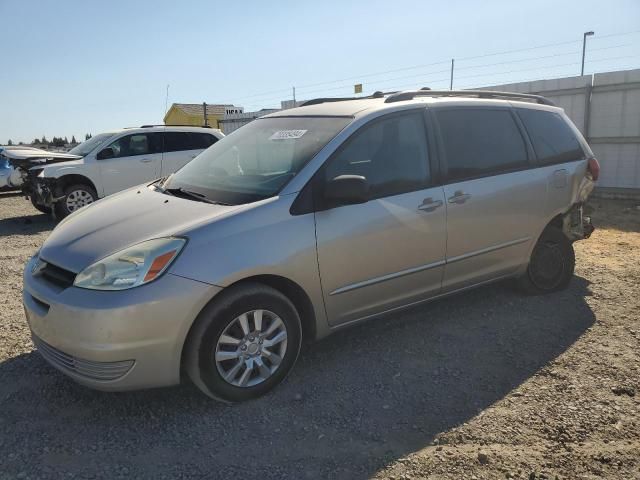 2004 Toyota Sienna CE