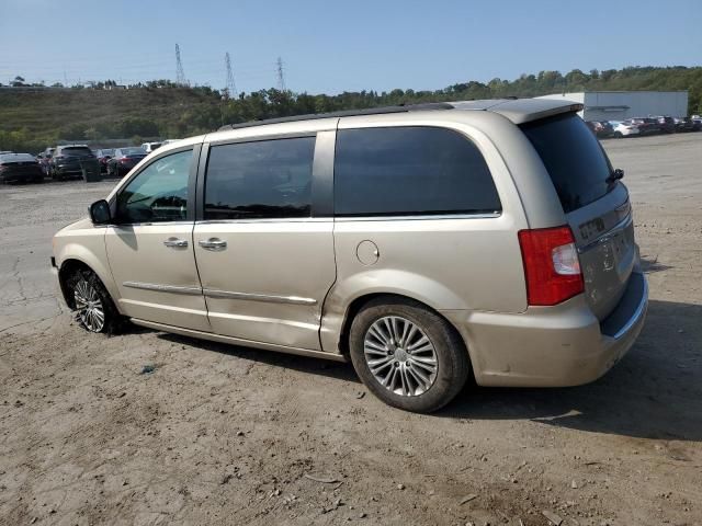 2013 Chrysler Town & Country Touring L