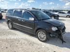 2016 Chrysler Town & Country Touring L