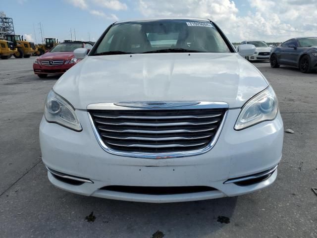 2013 Chrysler 200 LX