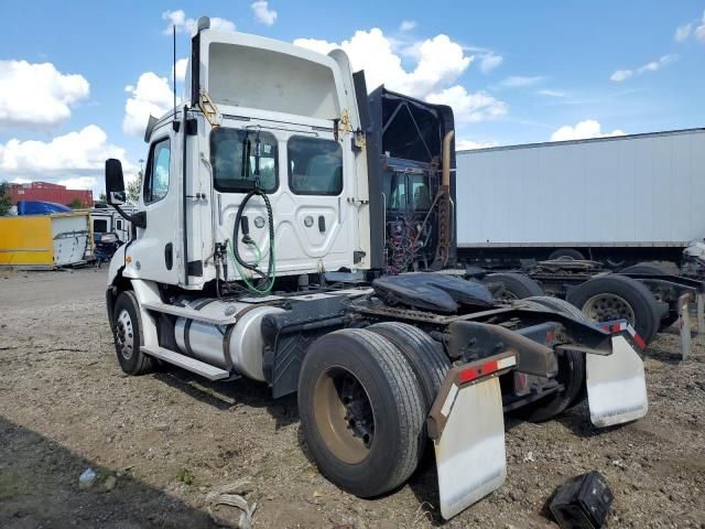 2018 Freightliner Cascadia 113