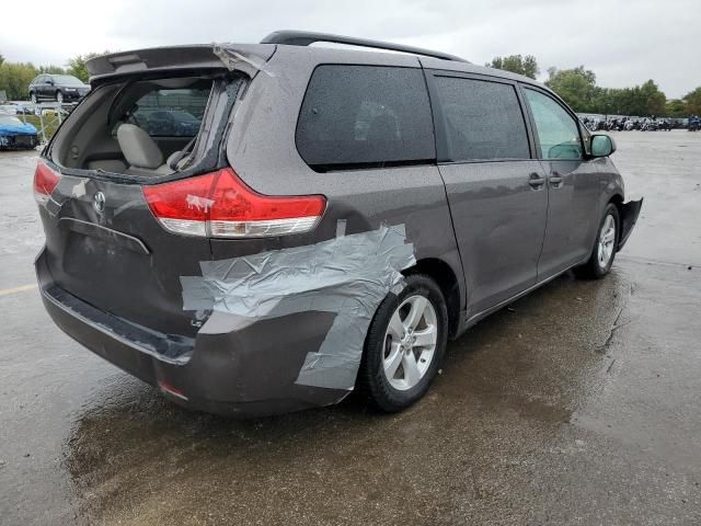 2011 Toyota Sienna LE