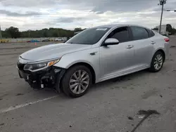 KIA Vehiculos salvage en venta: 2018 KIA Optima LX