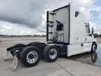 2014 Freightliner Cascadia 125