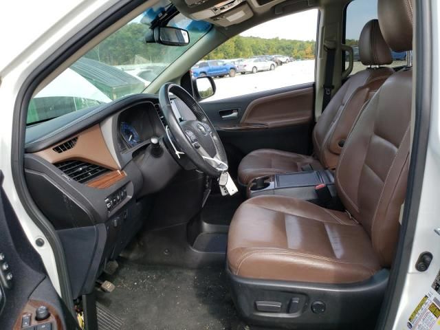 2017 Toyota Sienna XLE