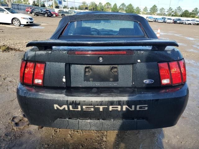 2004 Ford Mustang