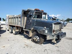 Salvage trucks for sale at Lexington, KY auction: 2000 Volvo Conventional WG