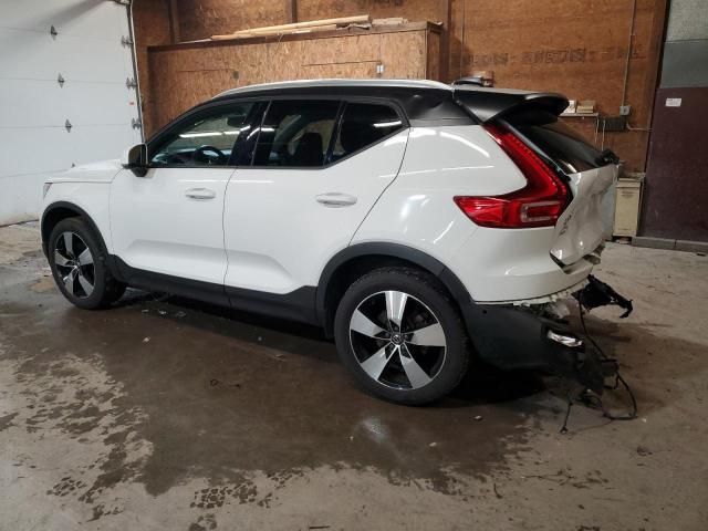 2019 Volvo XC40 T5 Momentum